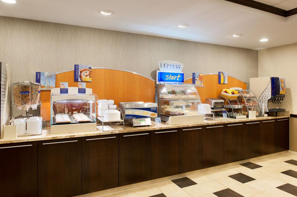 Holiday Inn Express Philadelphia Airport By Ihg Essington Ngoại thất bức ảnh