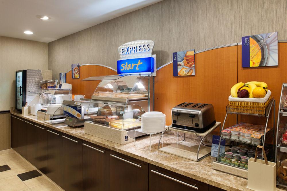 Holiday Inn Express Philadelphia Airport By Ihg Essington Ngoại thất bức ảnh